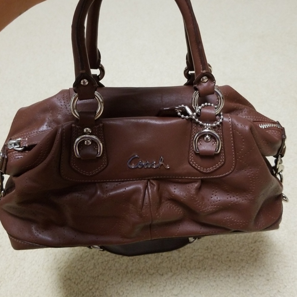 Must go! Authentic Coach purse
